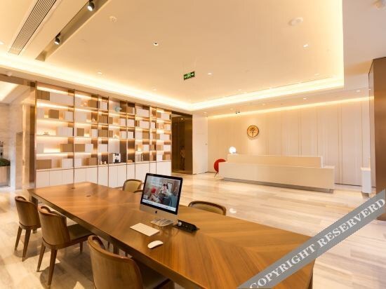 Сичан: Ji Hotel Xichang Qionghai Wetland Park