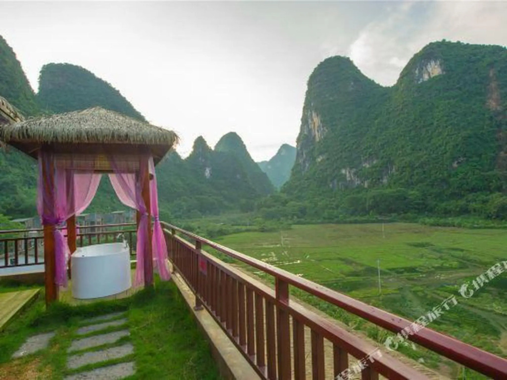 Яншо: Yishuiwan Resorts Hotel