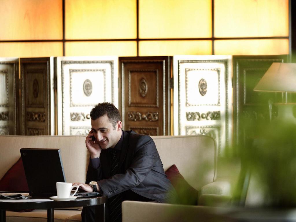 carousel image 3