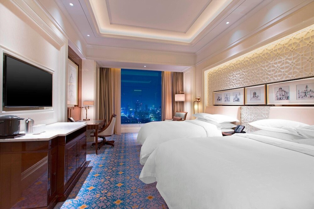 Ухань: Sheraton Grand Wuhan Hankou Hotel