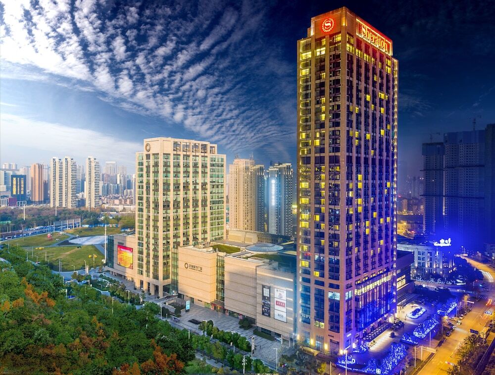 Ухань: Sheraton Grand Wuhan Hankou Hotel