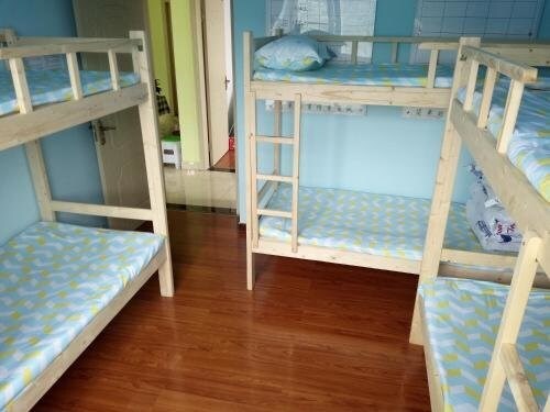 Дуюн: Karst Youth Hostel