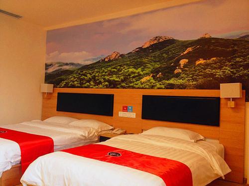Линьи: Thank Inn Chain Hotel Mengyin Town Nanhuan Road