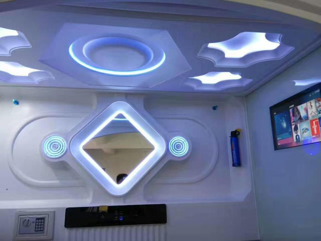 Чжэнчжоу: Yuetu Capsule Hotel
