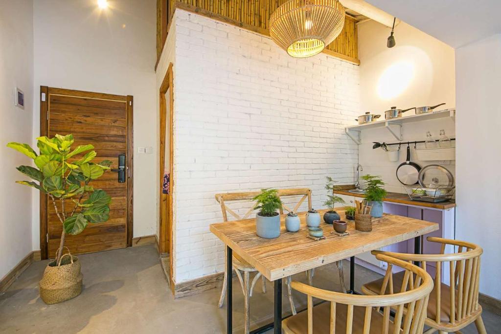 Ханчжоу: Su Jie Mu Shi Homestay