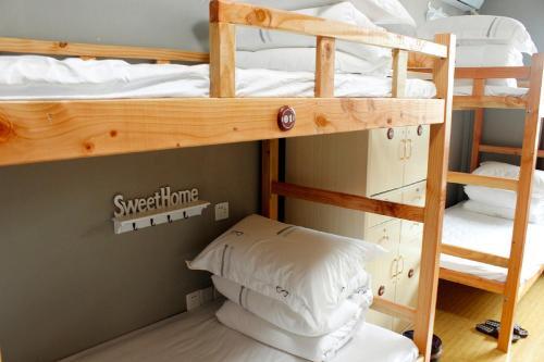 Шаоян: Liang Shan Youth Hostel
