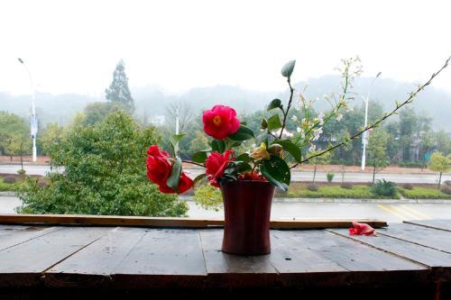 Шаоян: Liang Shan Youth Hostel