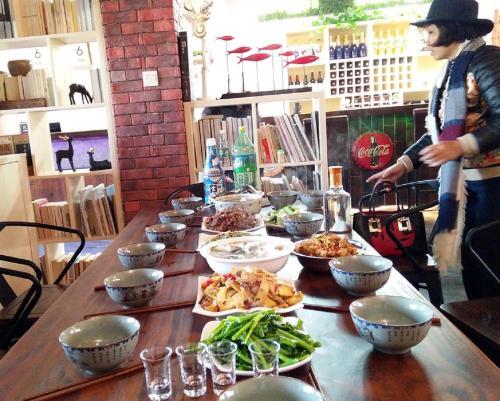 Шаоян: Liang Shan Youth Hostel