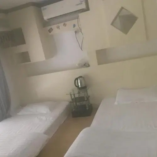 Уху: Youge Express Inn