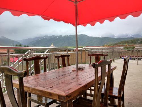 Гардзе: DzachuSama Hostel & Cafe
