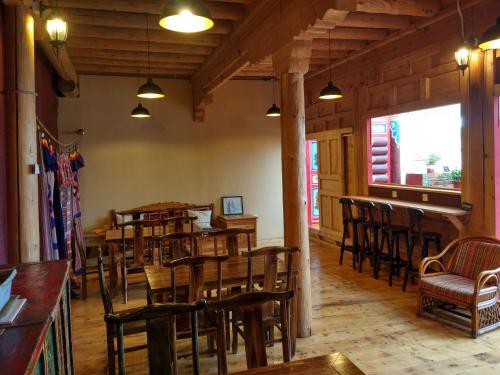 Гардзе: DzachuSama Hostel & Cafe