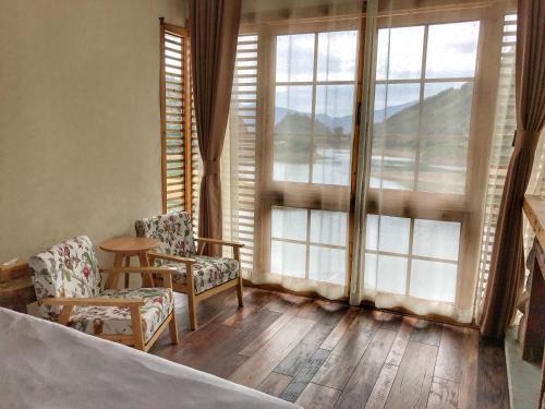 Ханчжоу: Deyishe Warm Night Lakeview Homestay