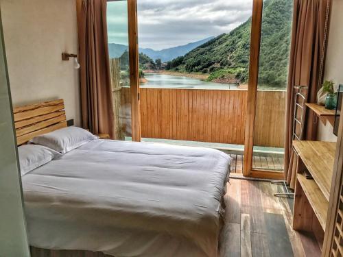 Ханчжоу: Deyishe Warm Night Lakeview Homestay