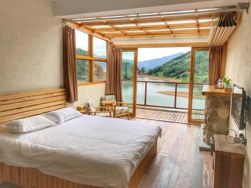 Ханчжоу: Deyishe Warm Night Lakeview Homestay