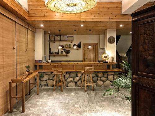 Ханчжоу: Deyishe Warm Night Lakeview Homestay