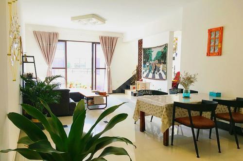 Наньнин: Nazar Boncuğu Hostel