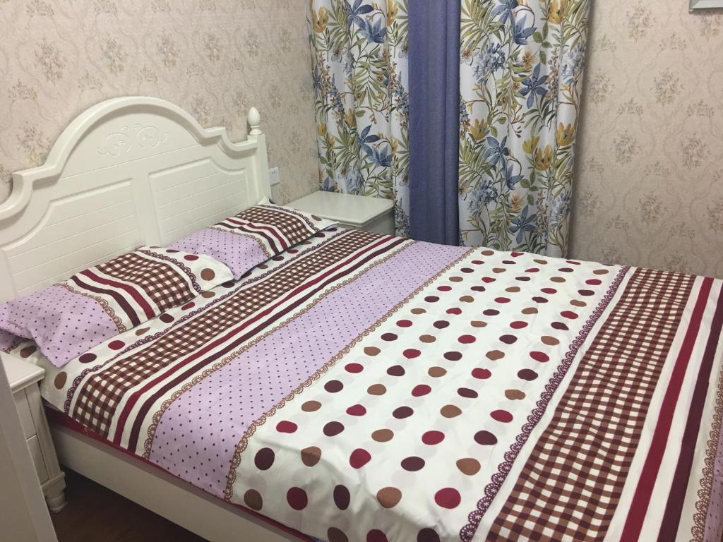 Чунцин: Jiefangbei Baobao Yueyue Apartment
