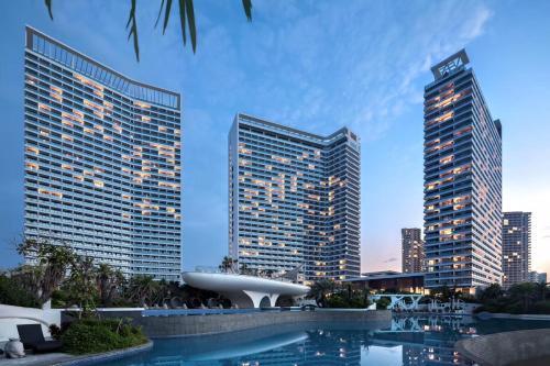 Хойчжоу: Dusit Thani Shuangyue Bay Resort Huizhou