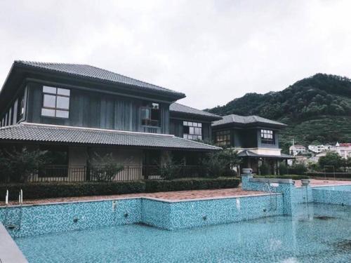 Ханчжоу: Thousand Island Lake Book&Bed International Youth Hostel