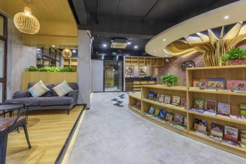 Ханчжоу: Thousand Island Lake Book&Bed International Youth Hostel