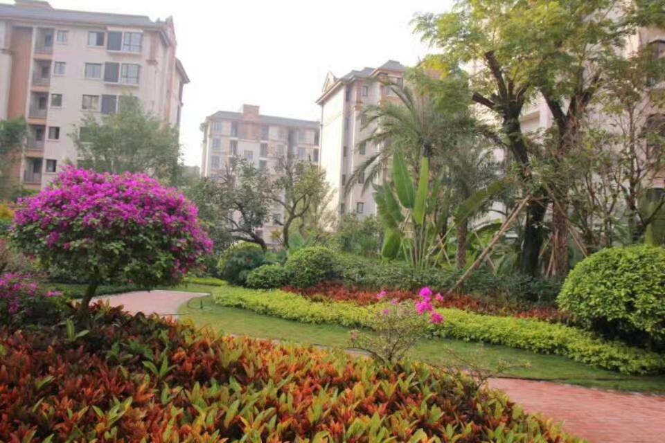 Цзинхун: Western-Style Garden Apartment Hotel