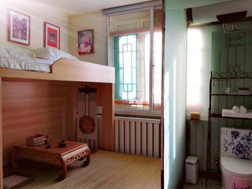 Цзиньчжун: Fragrance of Flowers Hostel