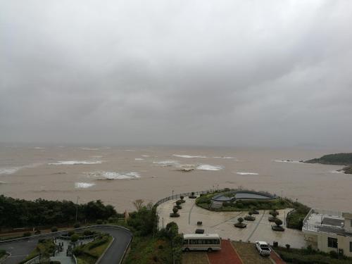 Чжоушань: Lao Cuo Zhai Ren Apartment