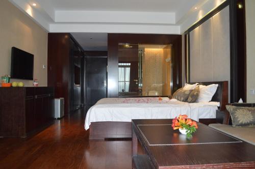 Чжоушань: Lao Cuo Zhai Ren Apartment