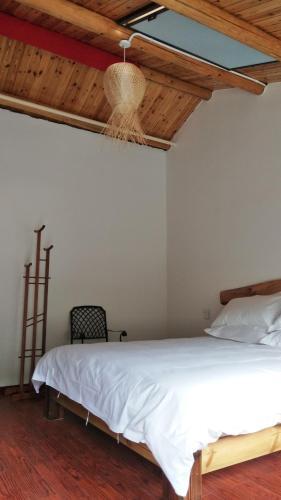 Хучжоу: Caoxi Yewang Homestay