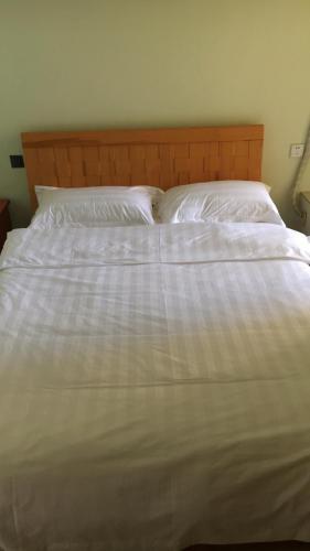 Бэйхай: Silver Bay Sea View Apartment