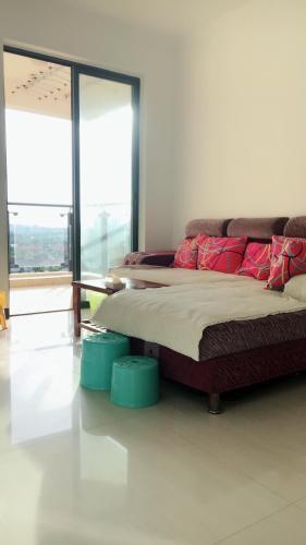 Бэйхай: Silver Bay Sea View Apartment