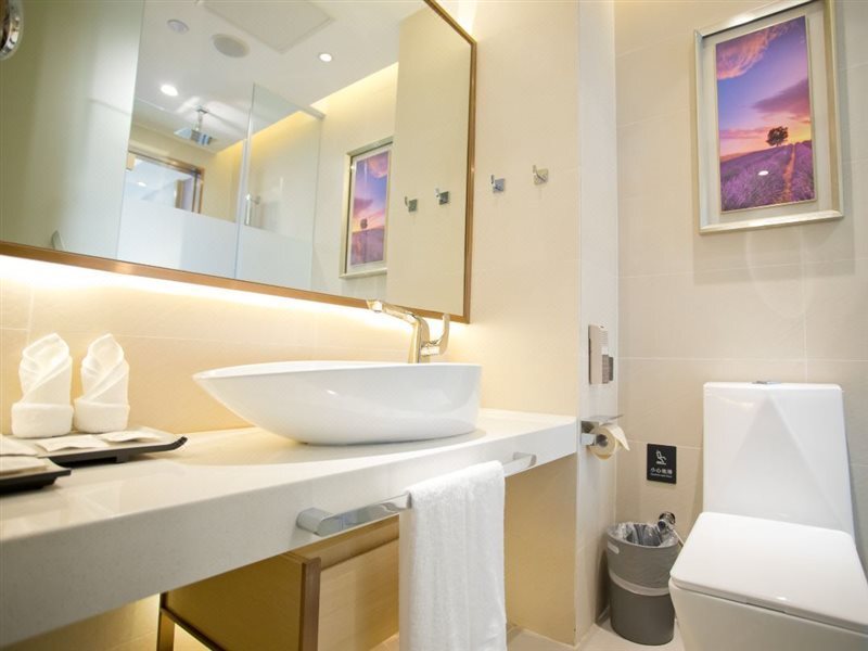 Шэньчжэнь: Lavande Hotels·Shenzhen Xili Metro Station