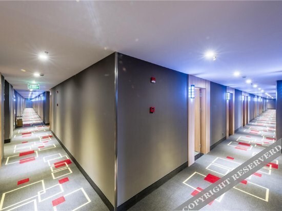 Шанхай: Thank U Hotels (Shanghai Jinshan Wanda)