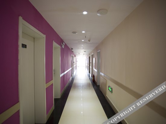 Баодин: Yibai Chain Hotel (Baoding Railway Station)