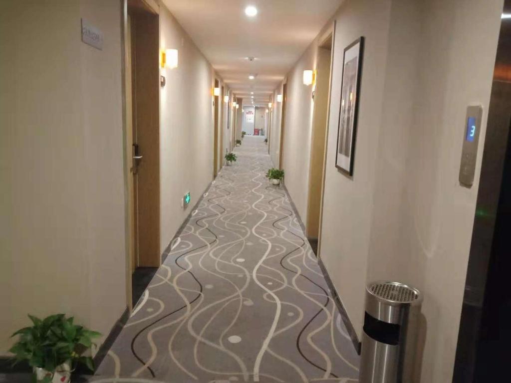 Хандань: 7-day Youpin Hotel (Shexian Longshan Street Beiguan Elementary School Shop)