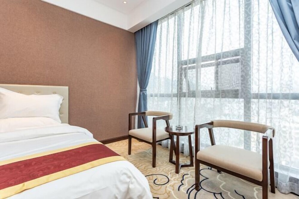 Гуанчжоучжэн: Tianrui Hotel