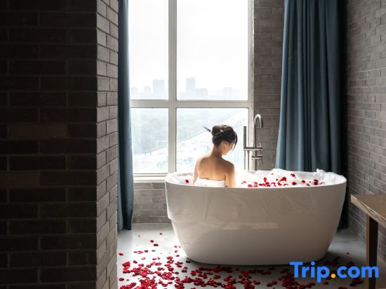 Вэйфан: PHIREN Hotel (Weifangbei Railway Station, Beihai Road, Weifang)