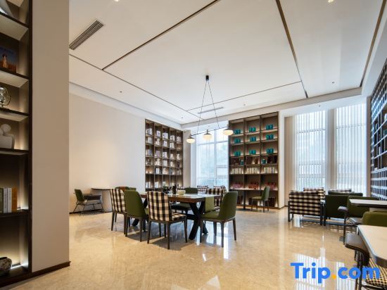 Вэйфан: PHIREN Hotel (Weifangbei Railway Station, Beihai Road, Weifang)