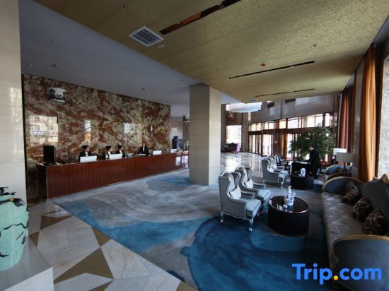 Хулун-Буир: Q+ Huili Mingzhu Business Holiday Hotel