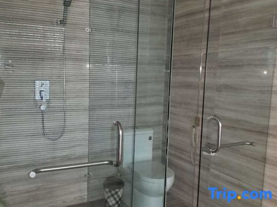 Хулун-Буир: Q+ Huili Mingzhu Business Holiday Hotel