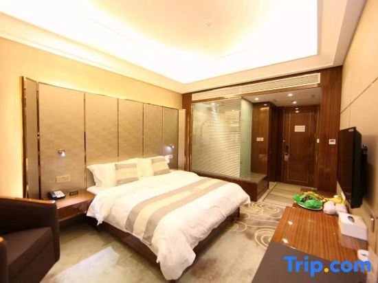 Хулун-Буир: Q+ Huili Mingzhu Business Holiday Hotel