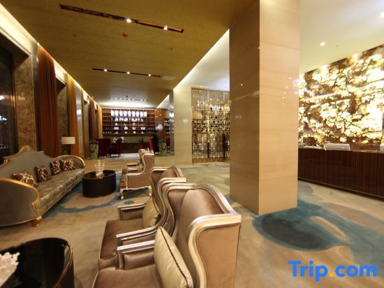 Хулун-Буир: Q+ Huili Mingzhu Business Holiday Hotel