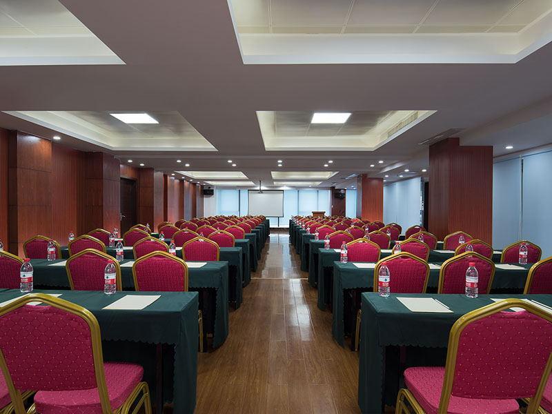 Чанша: Vienna Hotel Changsha International Exhibition Center