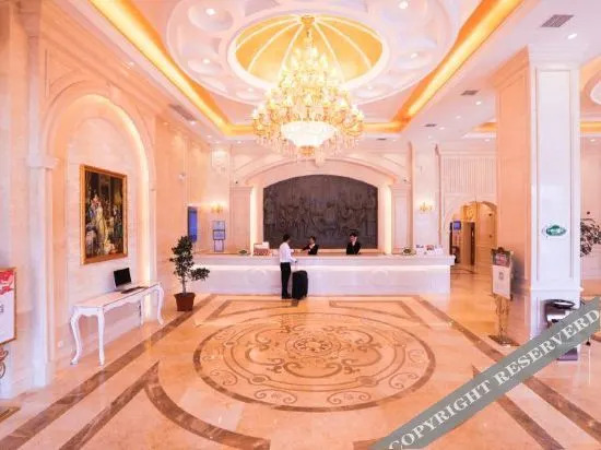 Шаоян: Vienna Hotel (Longhui High-speed Railway Station)