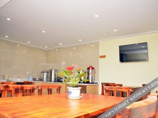 Жонгшан: Yeste Hotel (Nanning Wuwei Airport)