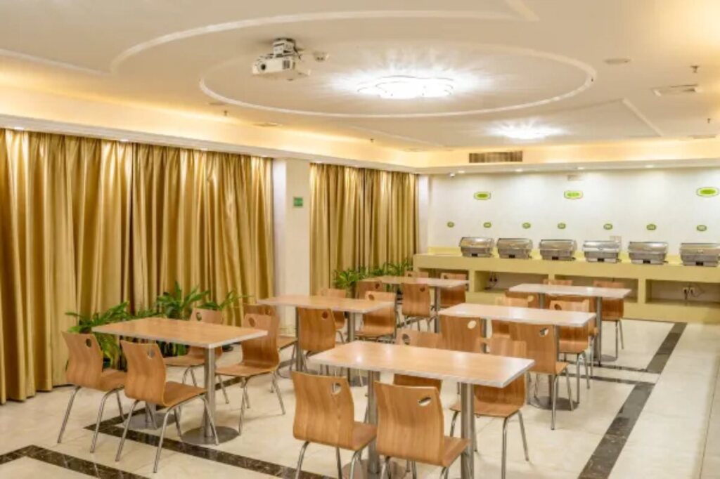 Хойчжоу: Vienna Hotel (Bolo West Bus Station)