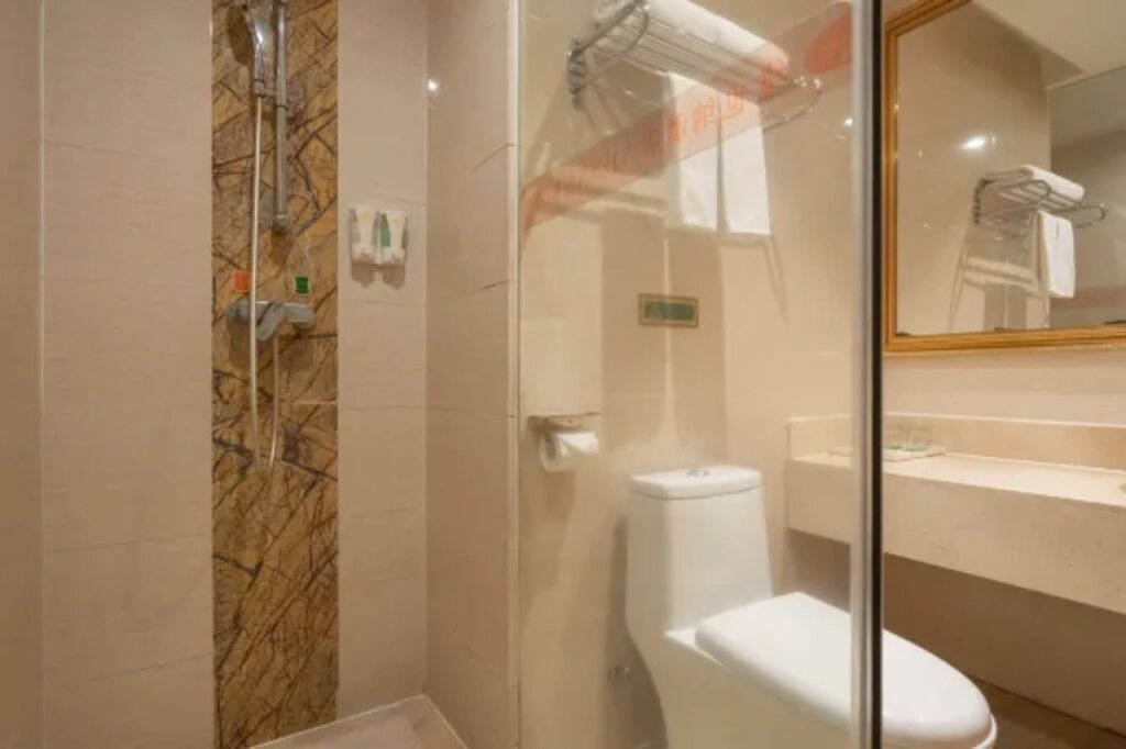 Хойчжоу: Vienna Hotel (Bolo West Bus Station)