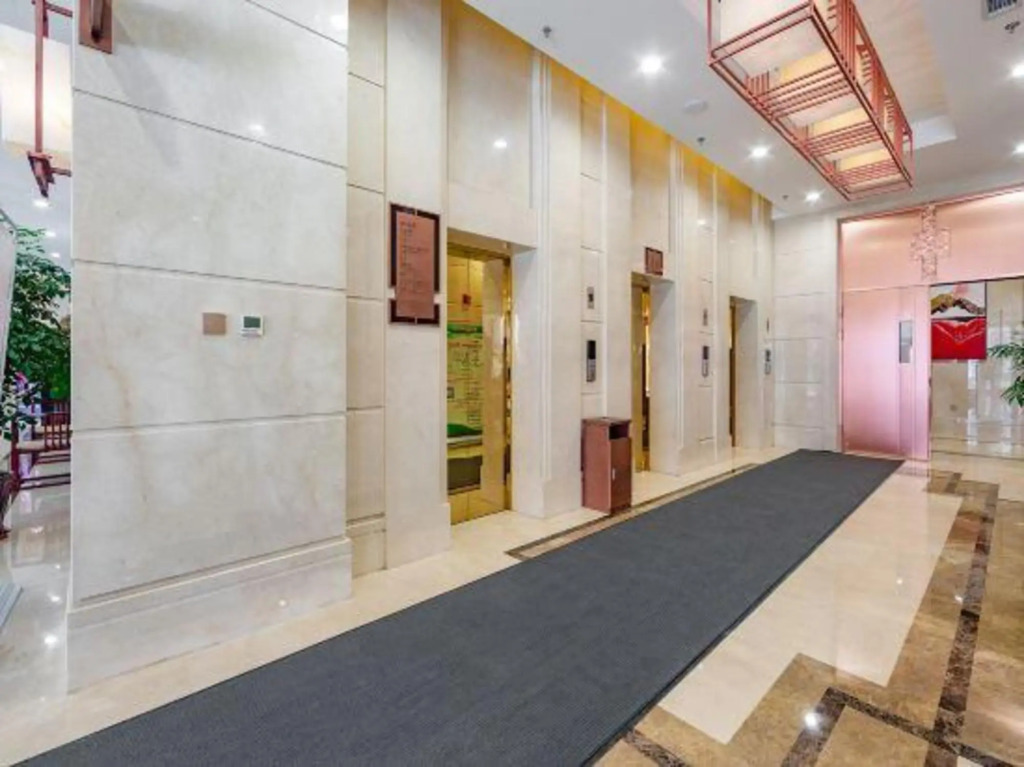 Инкоу: Shenglin Hotel