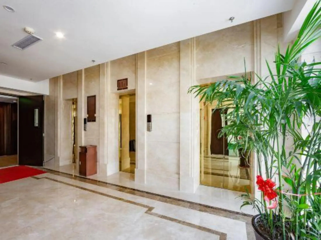 Инкоу: Shenglin Hotel