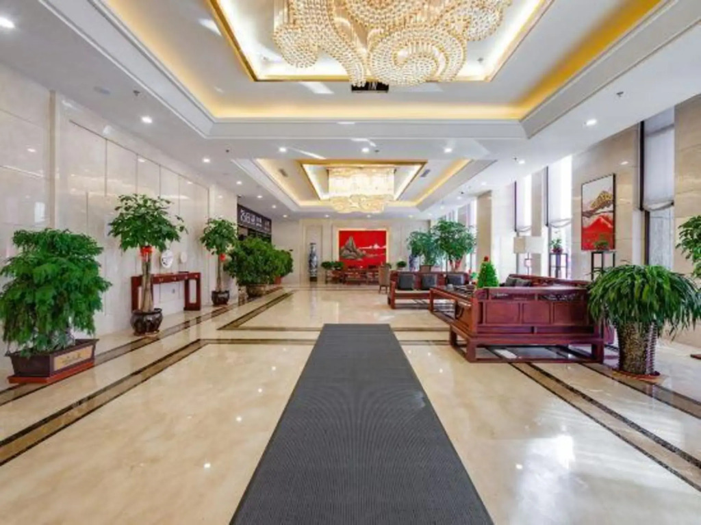 Инкоу: Shenglin Hotel